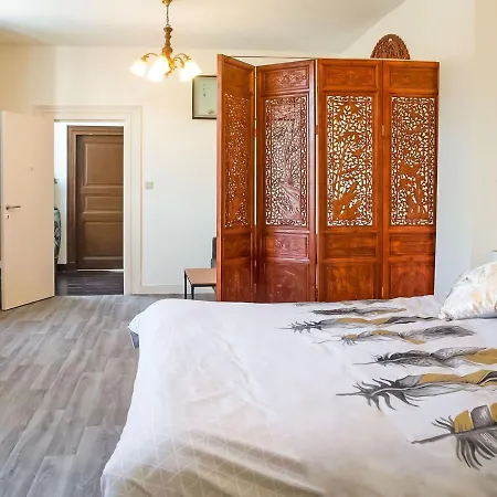 Apartament Superb In Near Centre